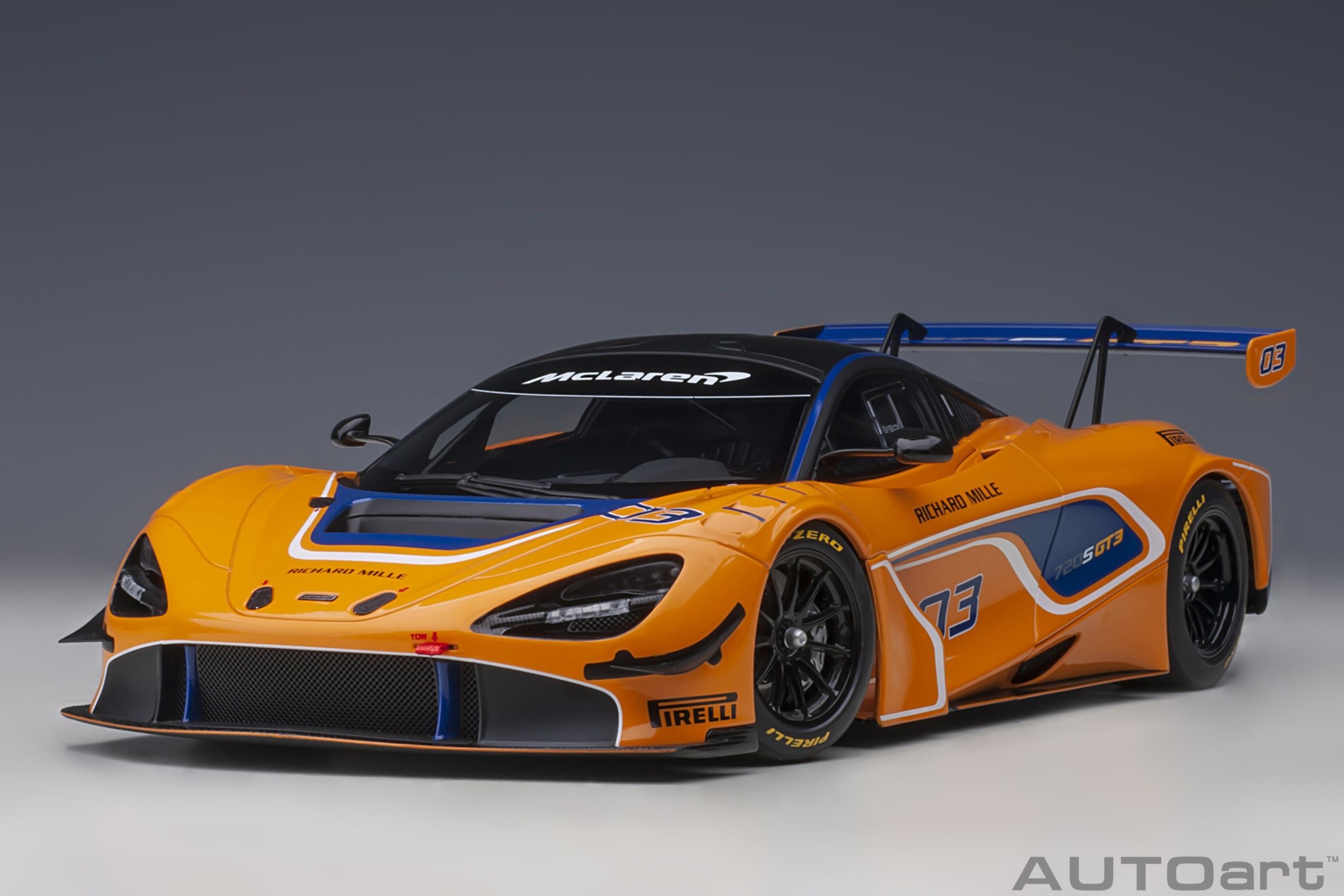 1:18 McLaren 720S GT3 Presentation - Orange Autoart