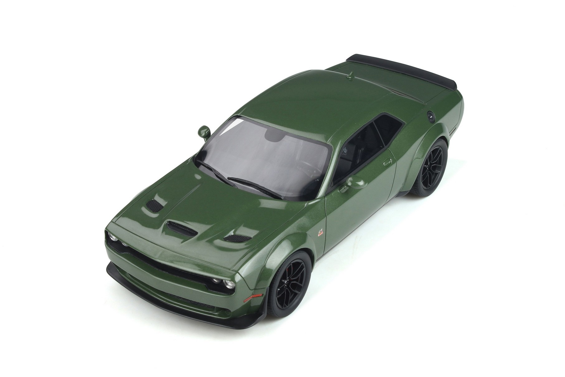 1:18 Dodge Challenger RT Widebody Grün GT Spirit