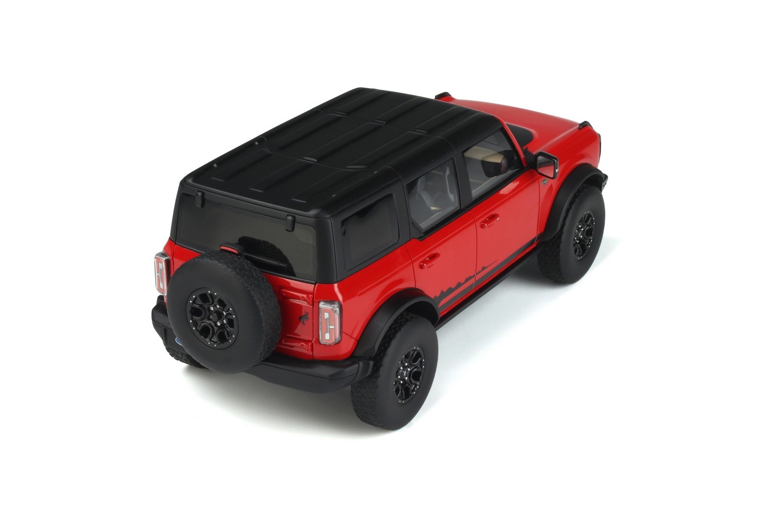1:18 Ford Bronco 4 doors 2021 Red GT Spirit