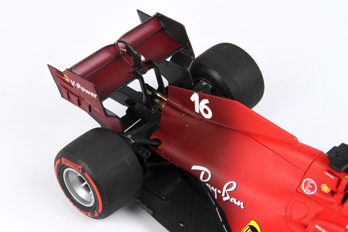 Scalemodel 1:18 Ferrari SF21 GP Imola 2021 #16 Charles Leclerc Red Tyres BBR