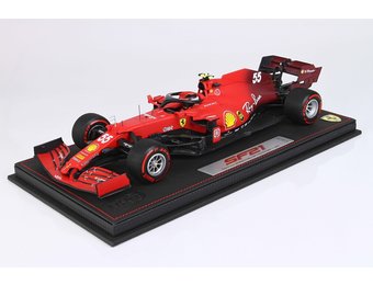 1:18 Ferrari SF21 Sainz