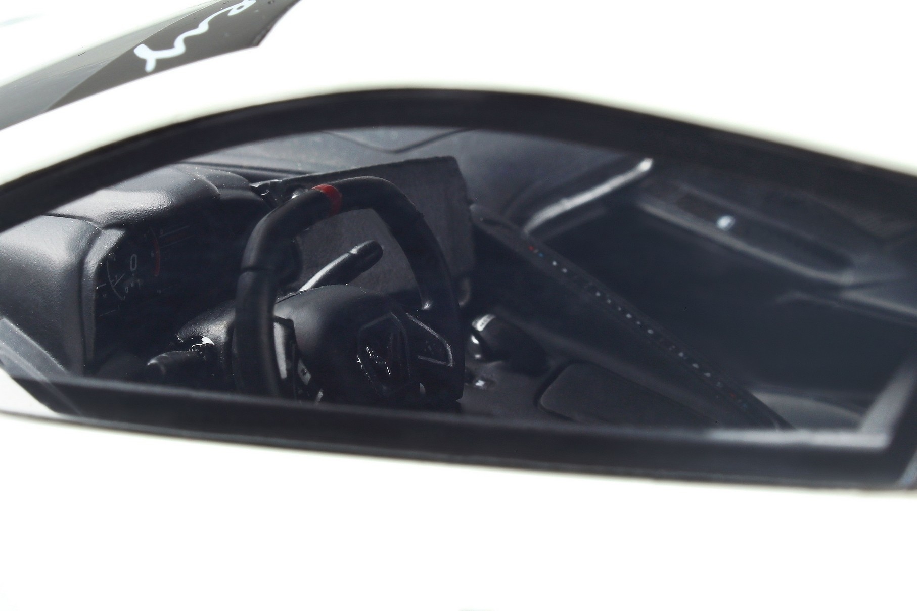 Modellauto 1:18 Hennessey Corvette C8 - Arctic Wite GT Spirit