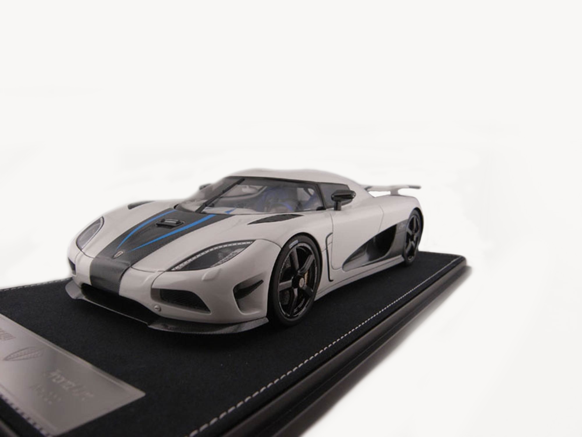 Scalemodel 1:18 Koenigsegg Agera S White FrontiArt