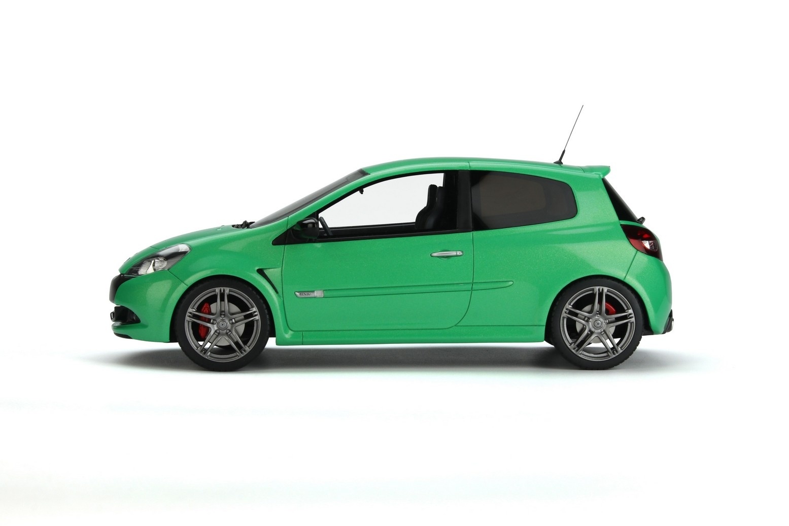 Schaalmodel 1:18 Renault Clio 3 RS Phase 2 Alien Green 2011 OttoMobile