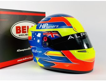 1:2 Oscar Piastri helm