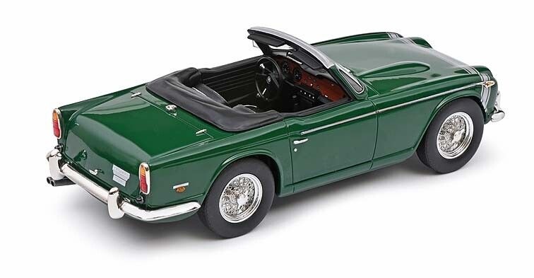 1:18 Triumph TR 250 Groen Schuco