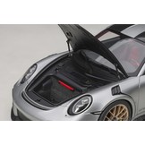 1:18 Porsche 911 GT2 RS - Weissach Package - GT Silver AutoArt