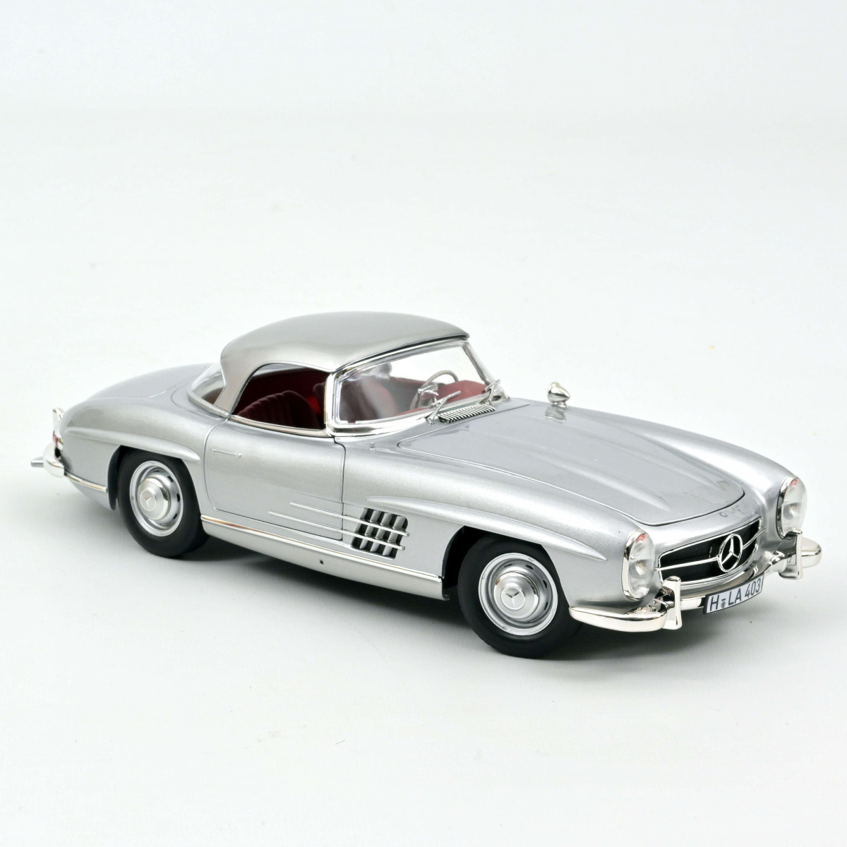 1:18 Mercedes 300 SL Roadster 1957 Zilver Norev