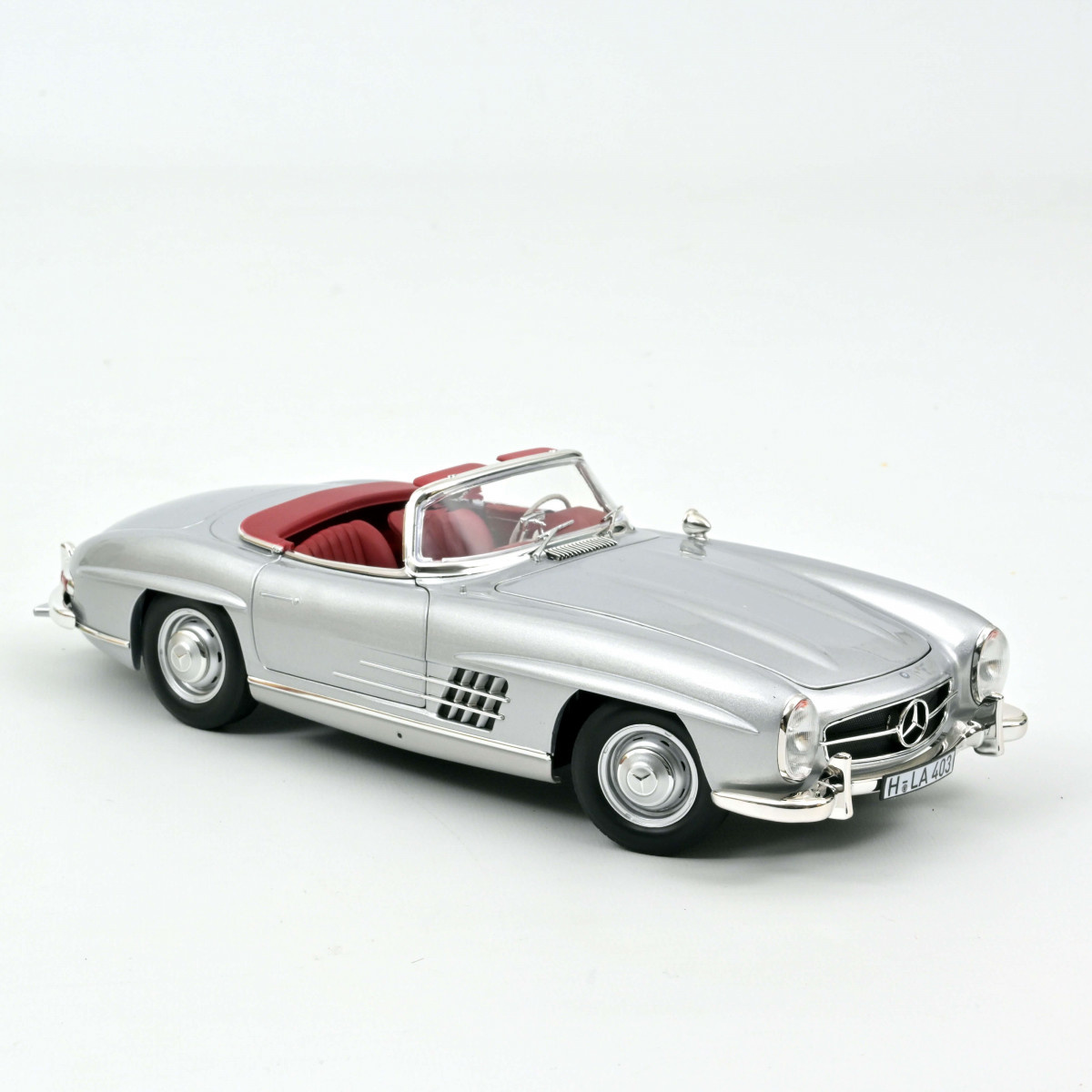 1:18 Mercedes 300 SL Roadster 1957 Silver Norev