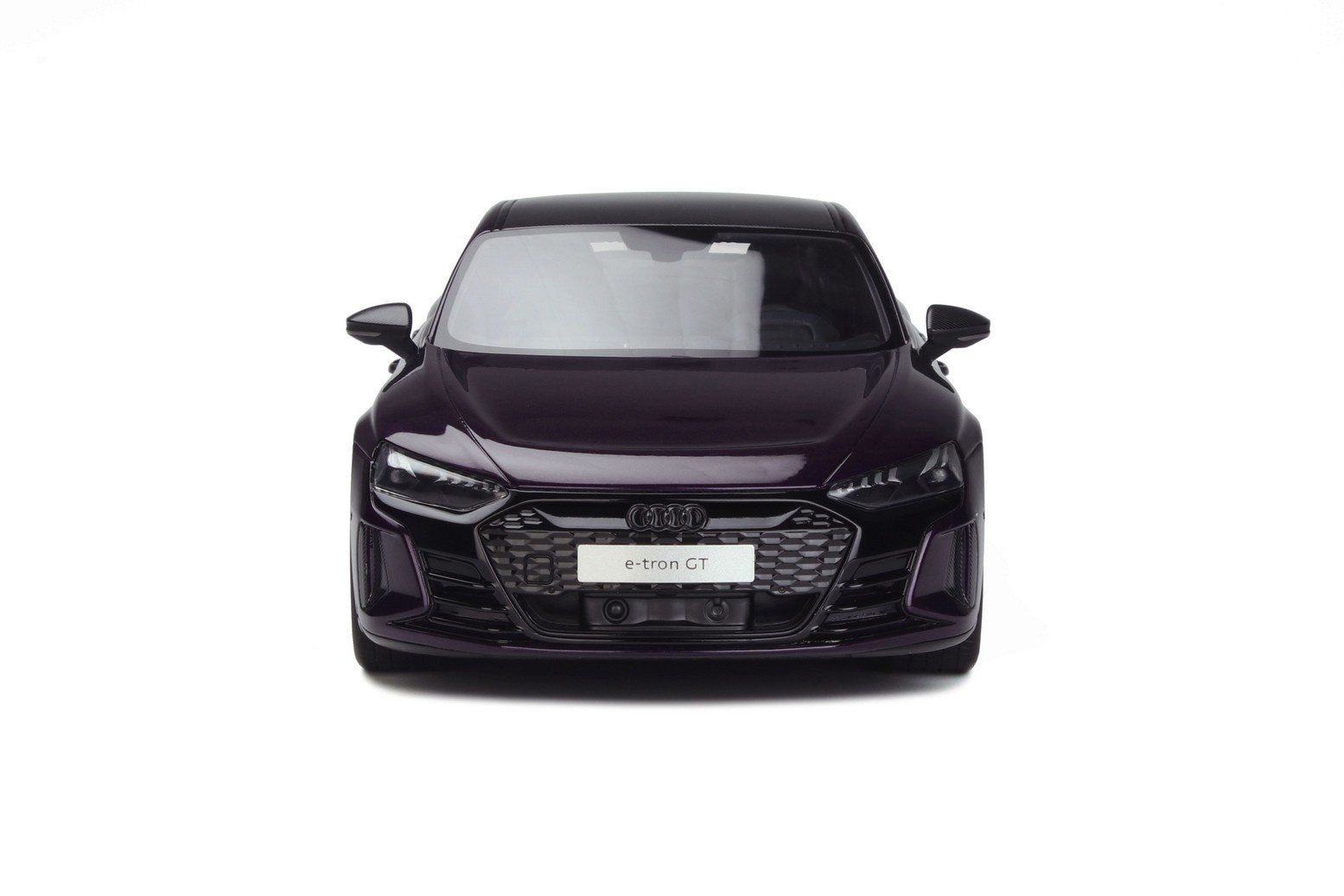 1:18 Audi RS e-Tron GT 2021 - Velvet Violet Purple GT Spirit