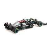 1:18 Mercedes-AMG Petronas F1 Team W12 E Performance #44 Lewis Hamilton Russian GP 2021 With Pit Board Minichamps