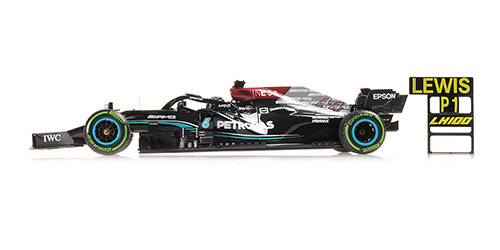 1:18 Mercedes-AMG Petronas F1 Team W12 E Performance #44 Lewis Hamilton  Russian GP 2021 With Pit Board Minichamps - Pole Position