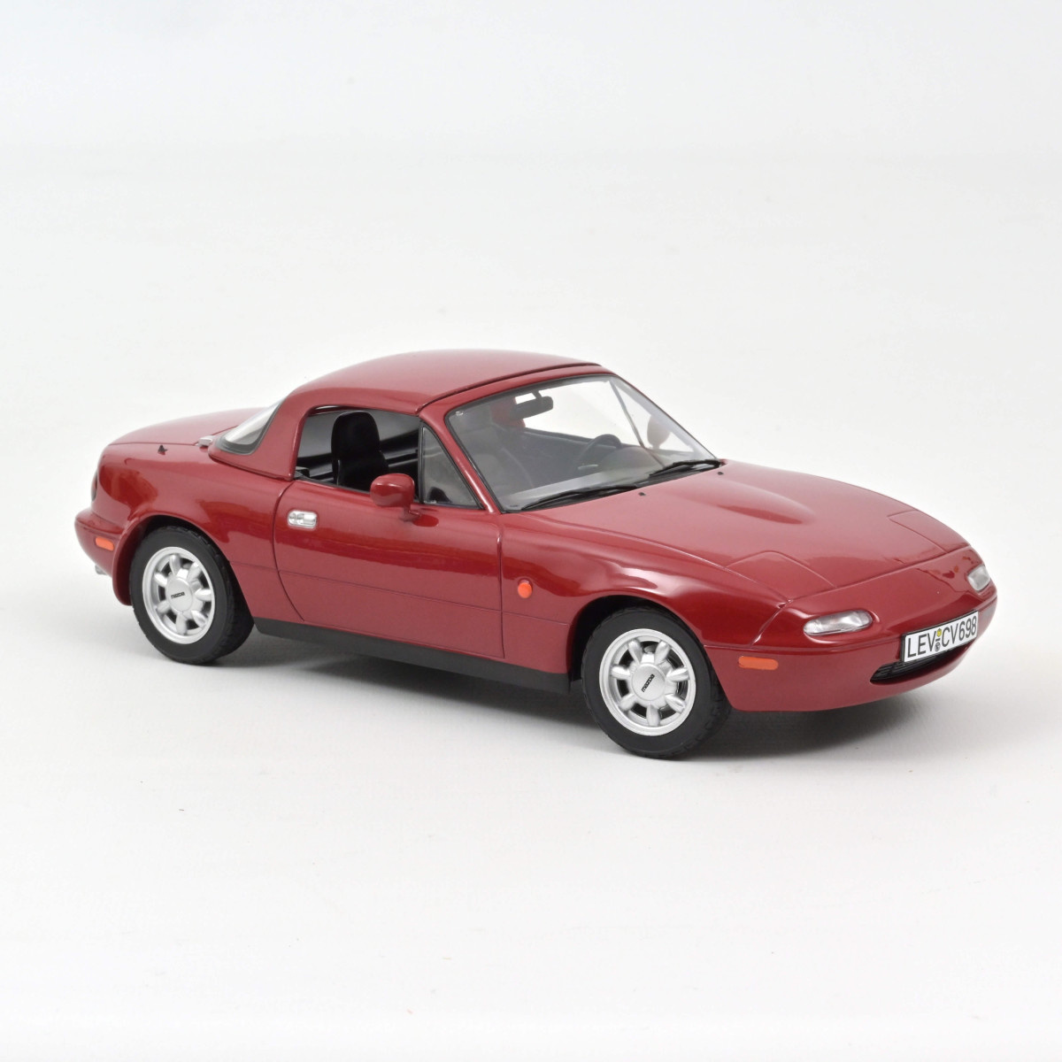 1:18 Mazda MX-5 1989 Rot Norev