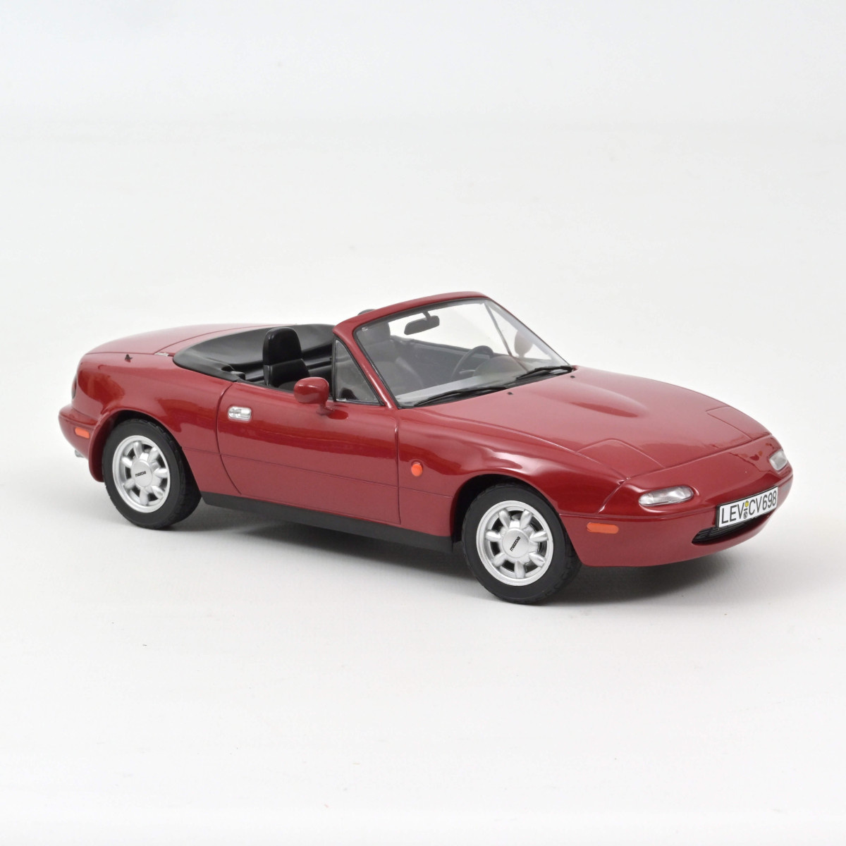 1:18 Mazda MX-5 1989 Rot Norev