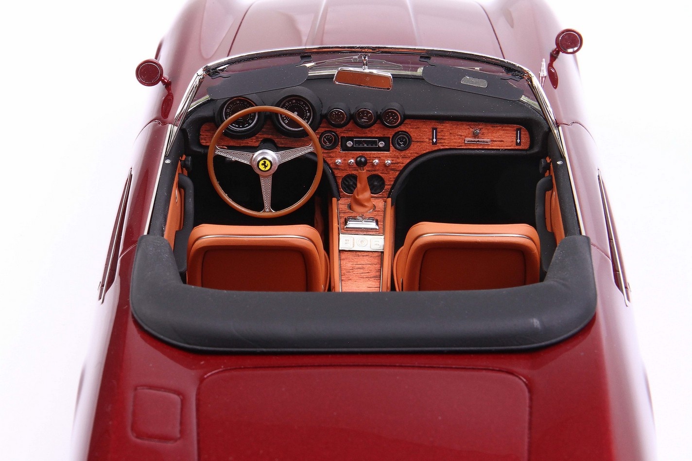 1:18 Ferrari 365 California 1966 S/N 10077 Rosso Rubino BBR