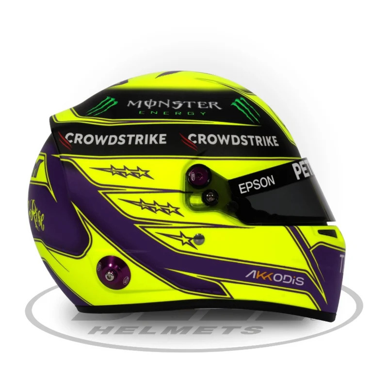 Helmet 1:2 Lewis Hamilton Mercedes-AMG Petronas Motorsport F1 Team 2022