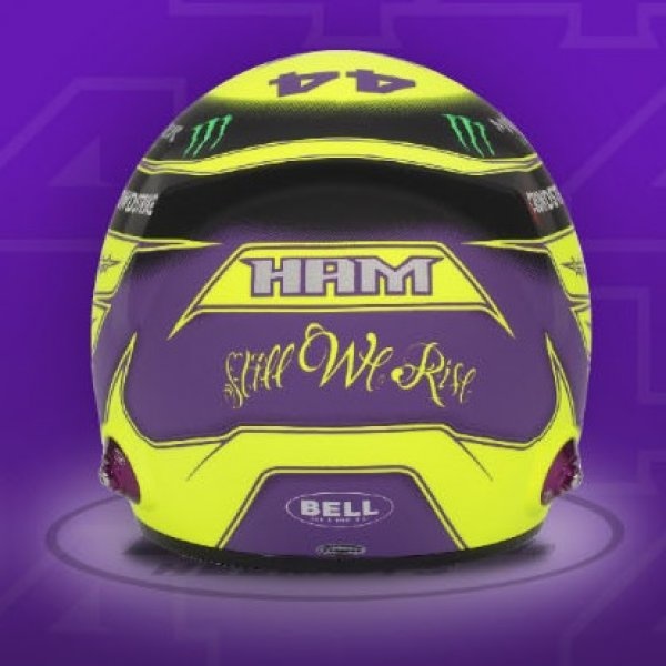 Helmet 1:2 Lewis Hamilton Mercedes-AMG Petronas Motorsport F1 Team 2022