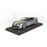 Schaalmodel 1:18 Ferrari 812 Competizione 2021 Grigio Coburn with Giallo Fly Stripe BBR