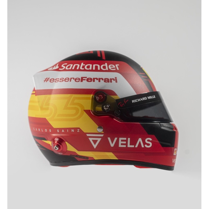 1:2 Bell Helmet Carlos Sainz 2022