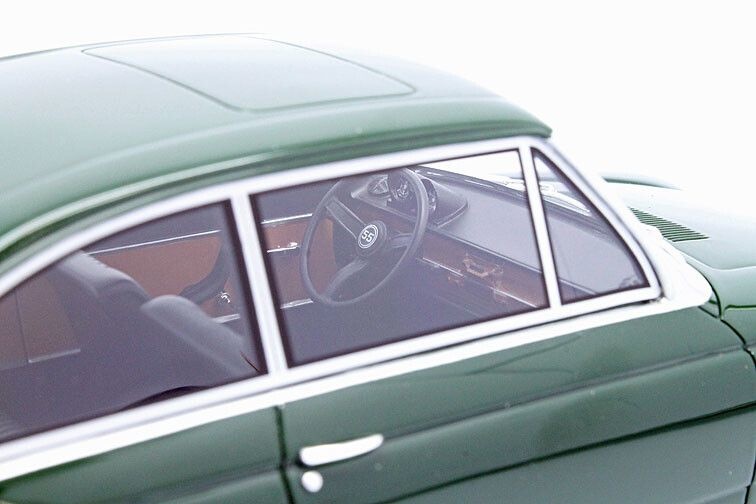 Scalemodel 1:18 Daf 55 Coupe 1968 Green Schuco