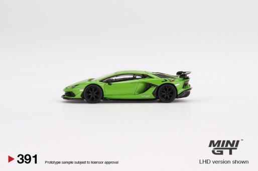 Scalemodel 1:64 Lamborghini Aventador SVJ Verde Mantis MiniGT