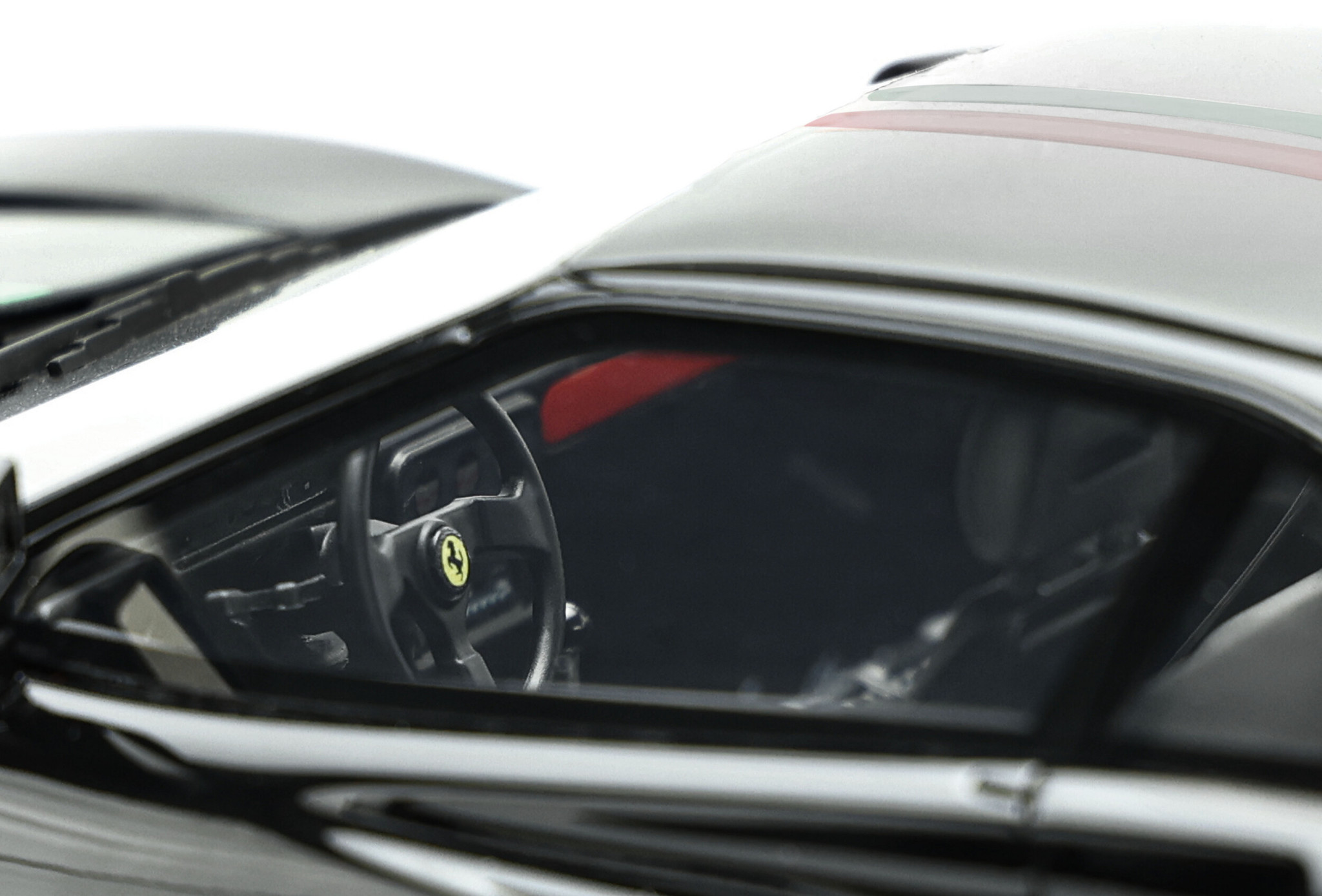 Schaalmodel 1:18 Ferrari 288 GTO Zwart GT Spirit