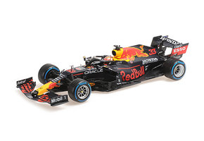 1:18 Red Bull Verstappen
