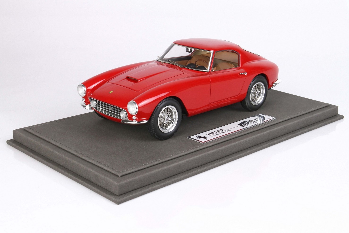 Scalemodel 1:18 Ferrari 250 GT Berlinetta Passo Corto Red BBR