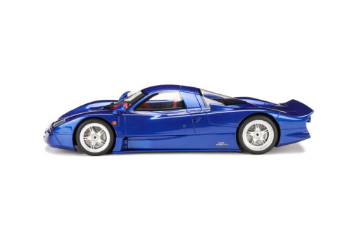 1:18 Nissan R390 GT1 Road Car 1997