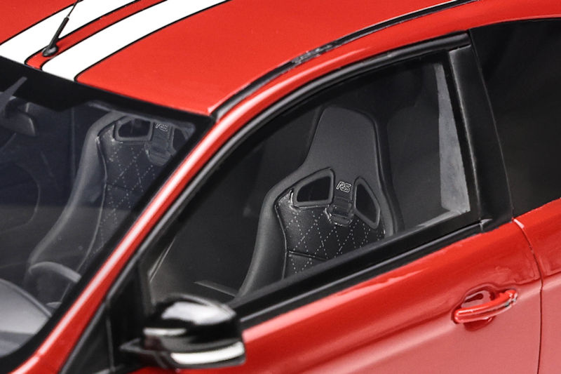 1:18 Ford Focus MK2 Le Mans Red