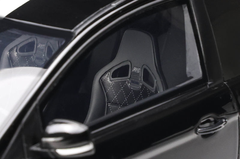 1:18 Ford Focus MK2 Le Mans Schwarz