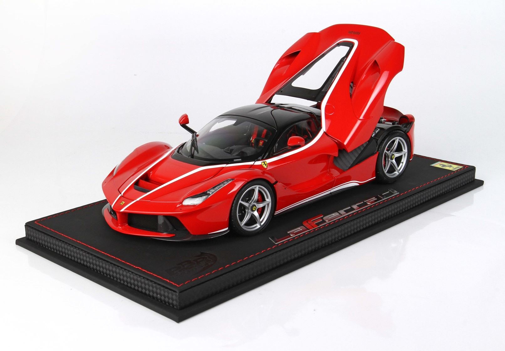1:18 Ferrari LaFerrari 2012 diecast 5-point safety belt