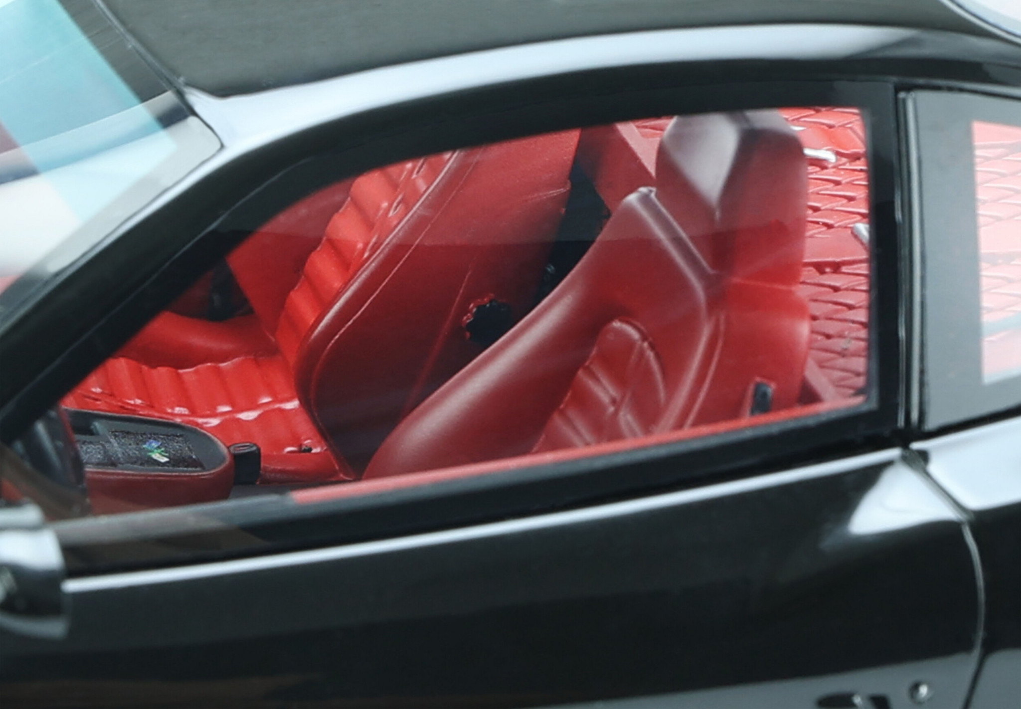 1:18 Koenig Special 550 Black