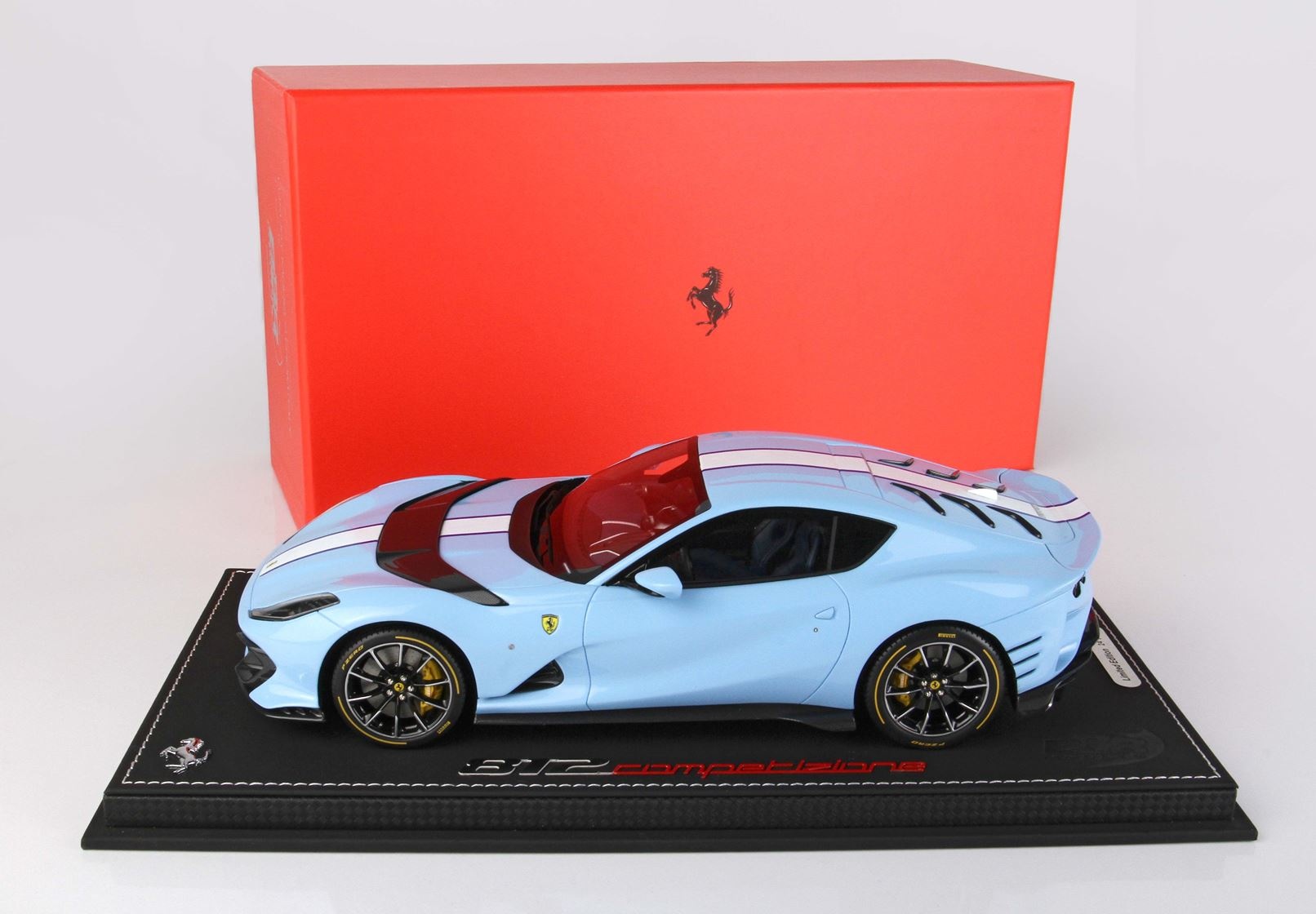1:18 Ferrari 812 Competizione 'Azzurro la Plata'