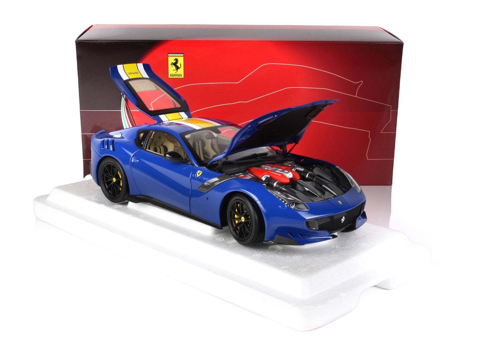 1:18 Ferrari F12 TDF 'Azzurro Dino'