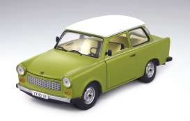 1:18 Trabant 601 1964 MiniGT Green/White