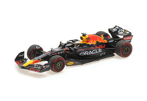 1:43 Red Bull RB18 Verstappen