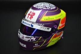 1:2 Helm #24 Zhou Guanyu Seizoen 2023