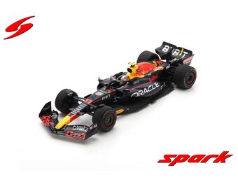 1:18 Red Bull RB18 Perez Singapore 2022
