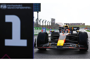 1:18 Oracle Red Bull Racing RB19, M. Verstappen