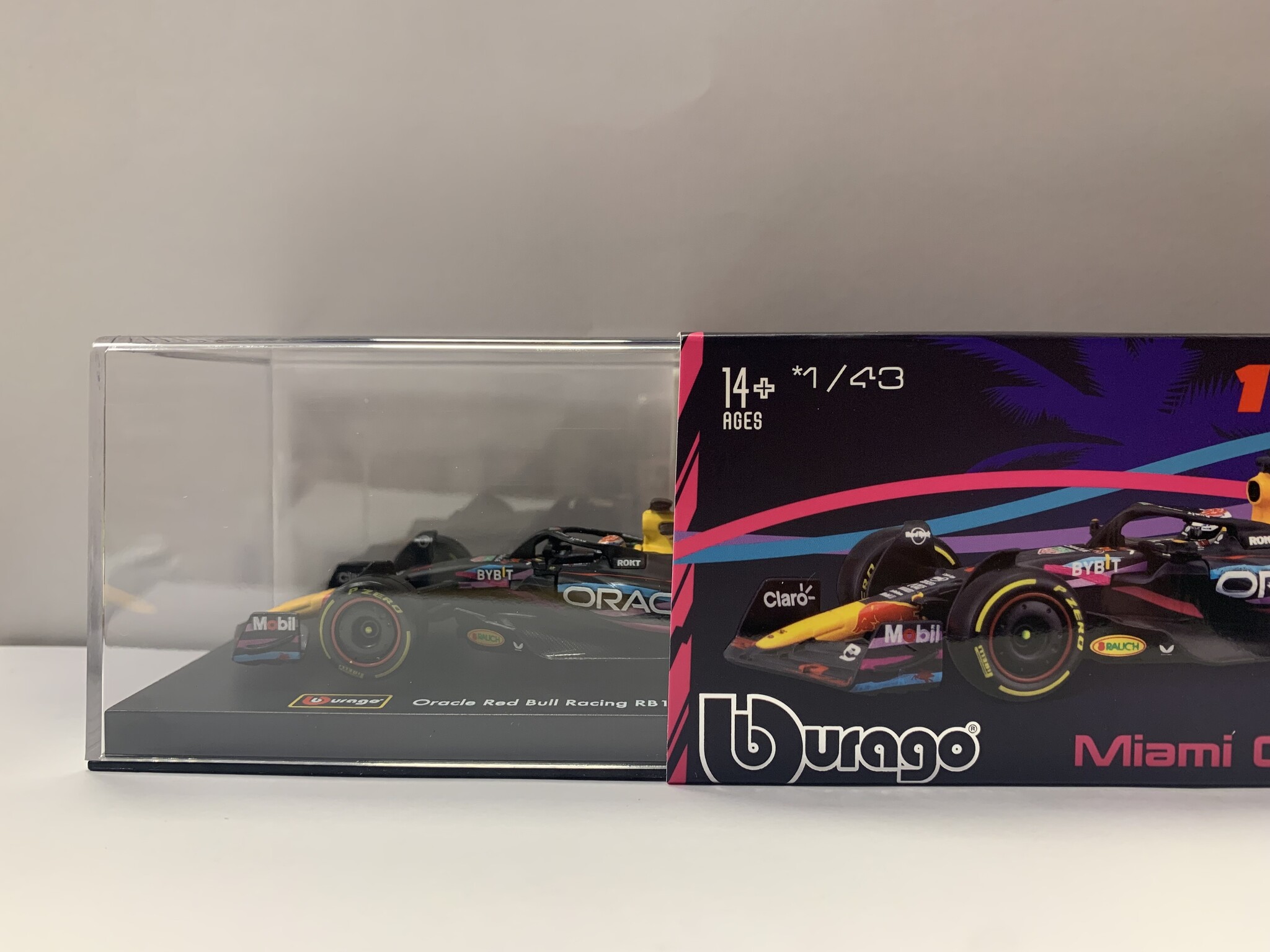 1:43 Red Bull RB19 #1 Max Verstappen GP Miami 2023 - Bburago Deluxe - Limited