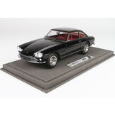 1:18 Ferrari 330 GT 2+2 SN 5349, Jahr 1963 - Modellauto mit Vitrine