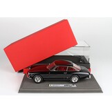 1:18 Ferrari 330 GT 2+2 SN 5349, Year 1963 - Model Car with Display Case
