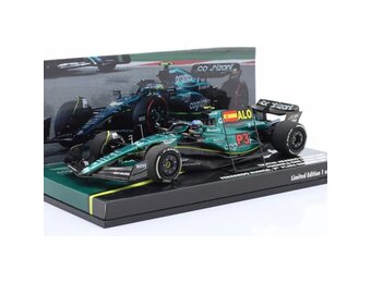 1:43 Aston Martin Cognizant AMR23, F. Alonso '3rd place Bahrein GP 2023 *Incl. pit sign'