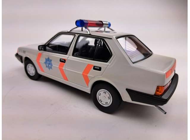 1:18 Volvo 340 Dutch Police 1987