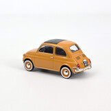 Fiat 500 L 1969 in Positano Geel Schaal 1:18 van Norev