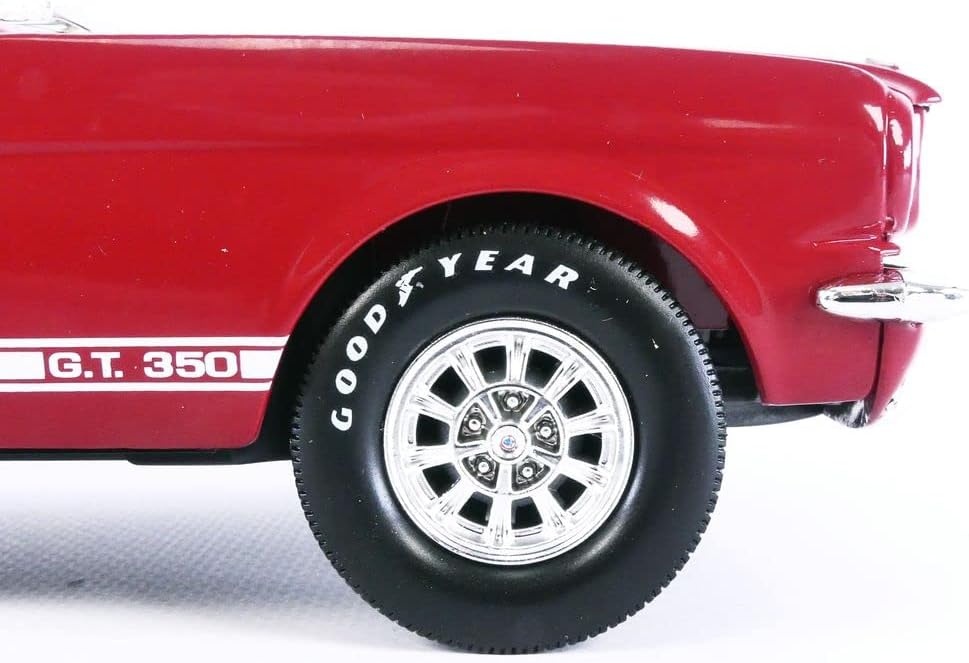 Shelby Mustang GT350 1966 Rood/Wit Schaal 1:18 van Shelby Collectibles