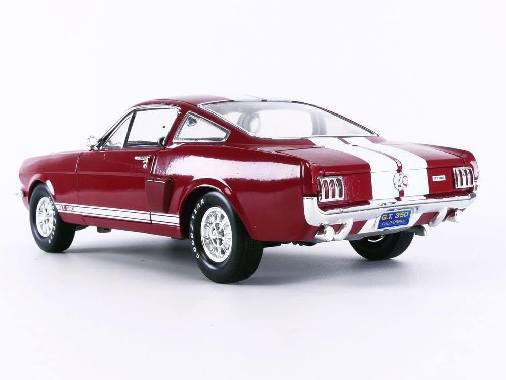 Shelby Mustang GT350 1966 Rood/Wit Schaal 1:18 van Shelby Collectibles