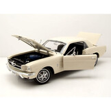 Ford Mustang Hard Top 1964 Wit Schaal 1:18 van Welly