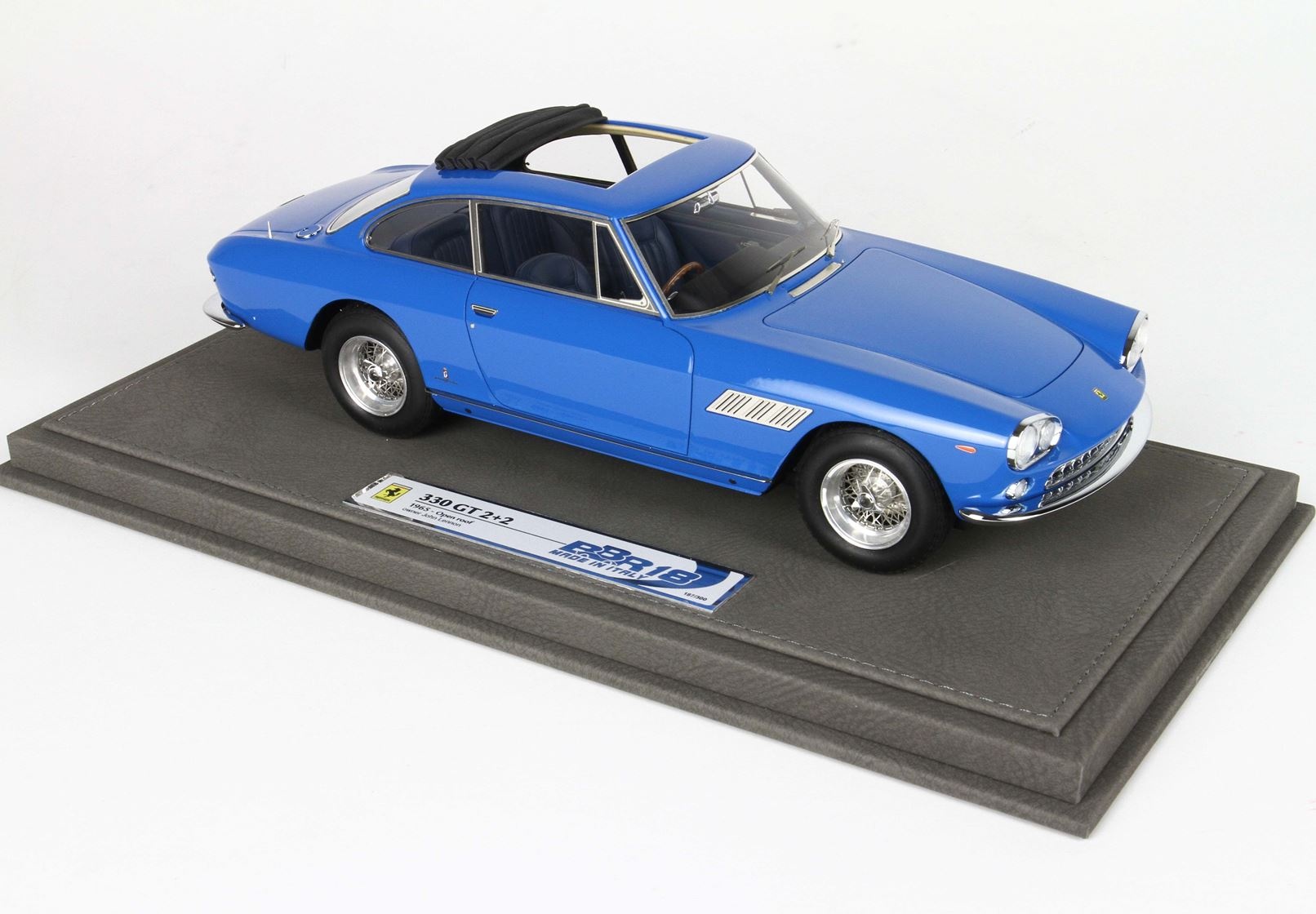 1:18 Ferrari 330 GT 2+2 Personal Car John Lennon